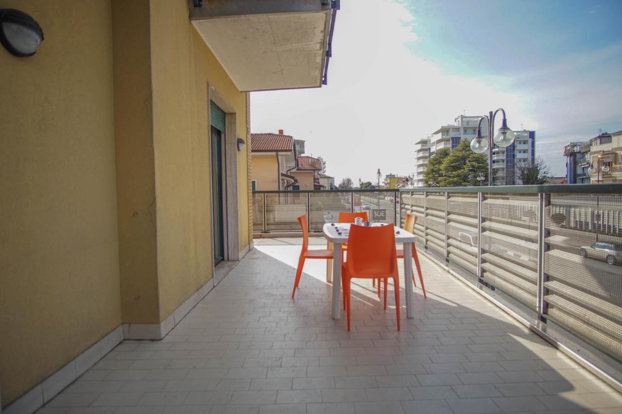 Appartamento Nuovo Centralissimo 150 Mt Dal Mare 利多迪迪耶索洛 外观 照片